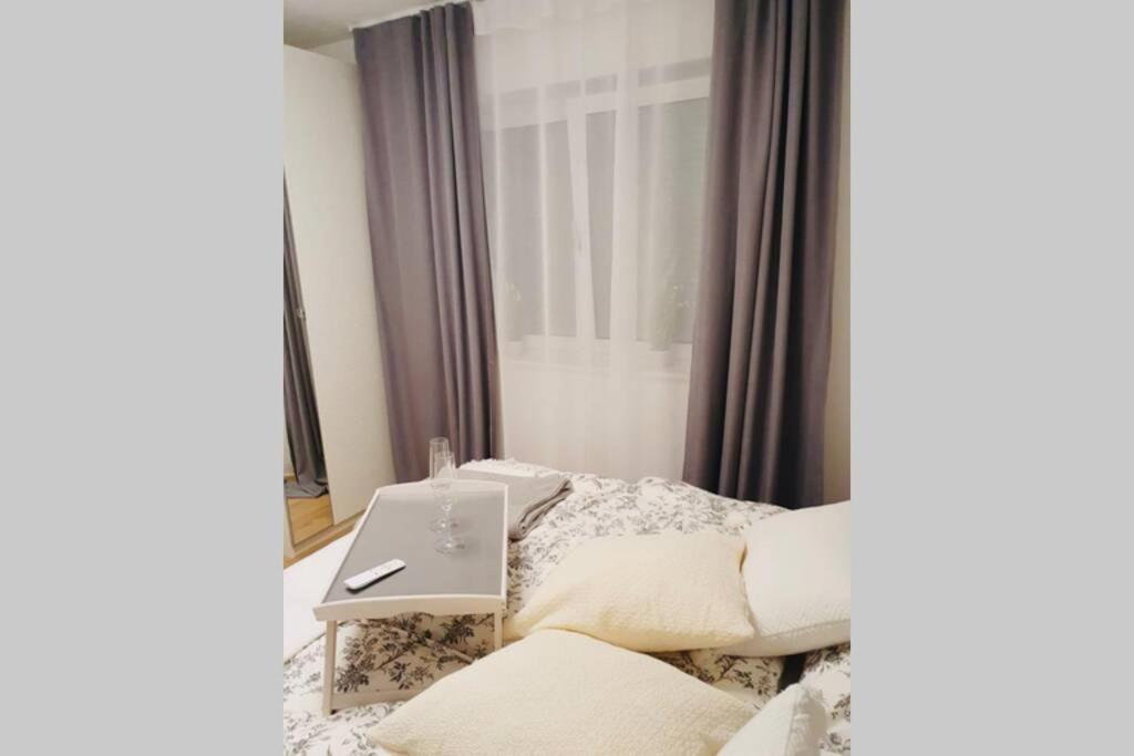 Leon Apartment Neu! Gemuetlichkeit An Erster Stelle Λιντς Εξωτερικό φωτογραφία