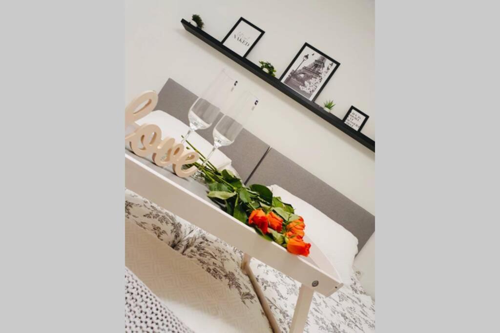 Leon Apartment Neu! Gemuetlichkeit An Erster Stelle Λιντς Εξωτερικό φωτογραφία