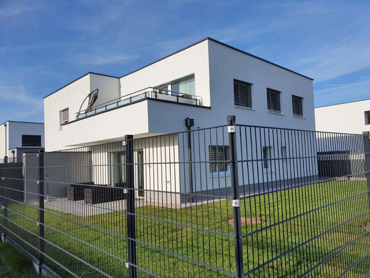 Leon Apartment Neu! Gemuetlichkeit An Erster Stelle Λιντς Εξωτερικό φωτογραφία